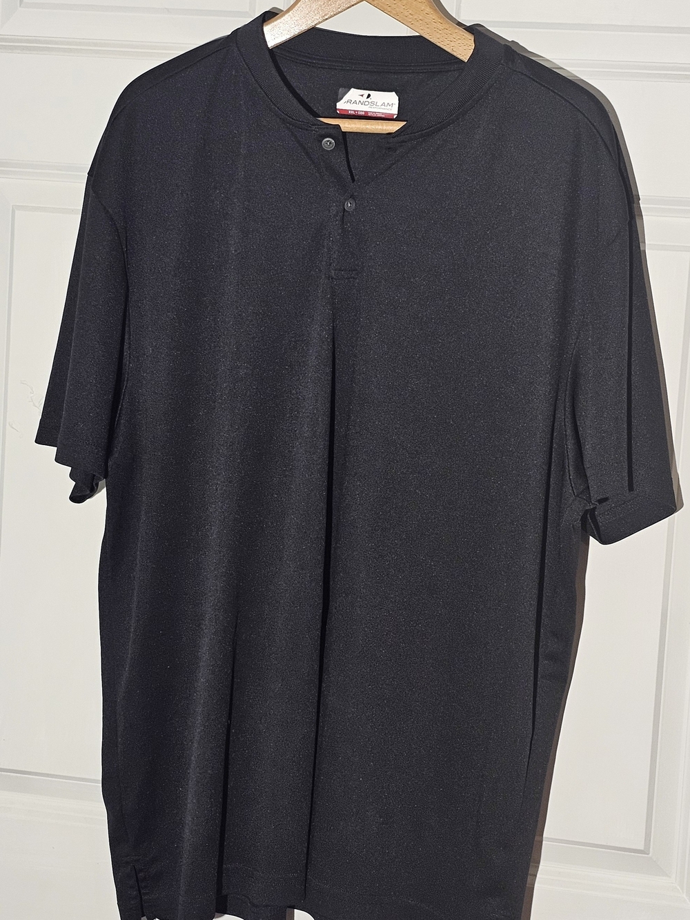 Grand Slam Men's Black Short-Sleeve Henley Polo
